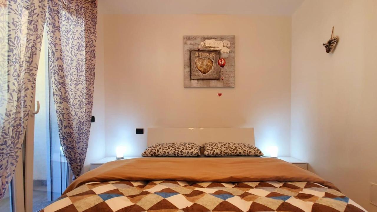 Luxury Sleep 6 Close To Of Apartment